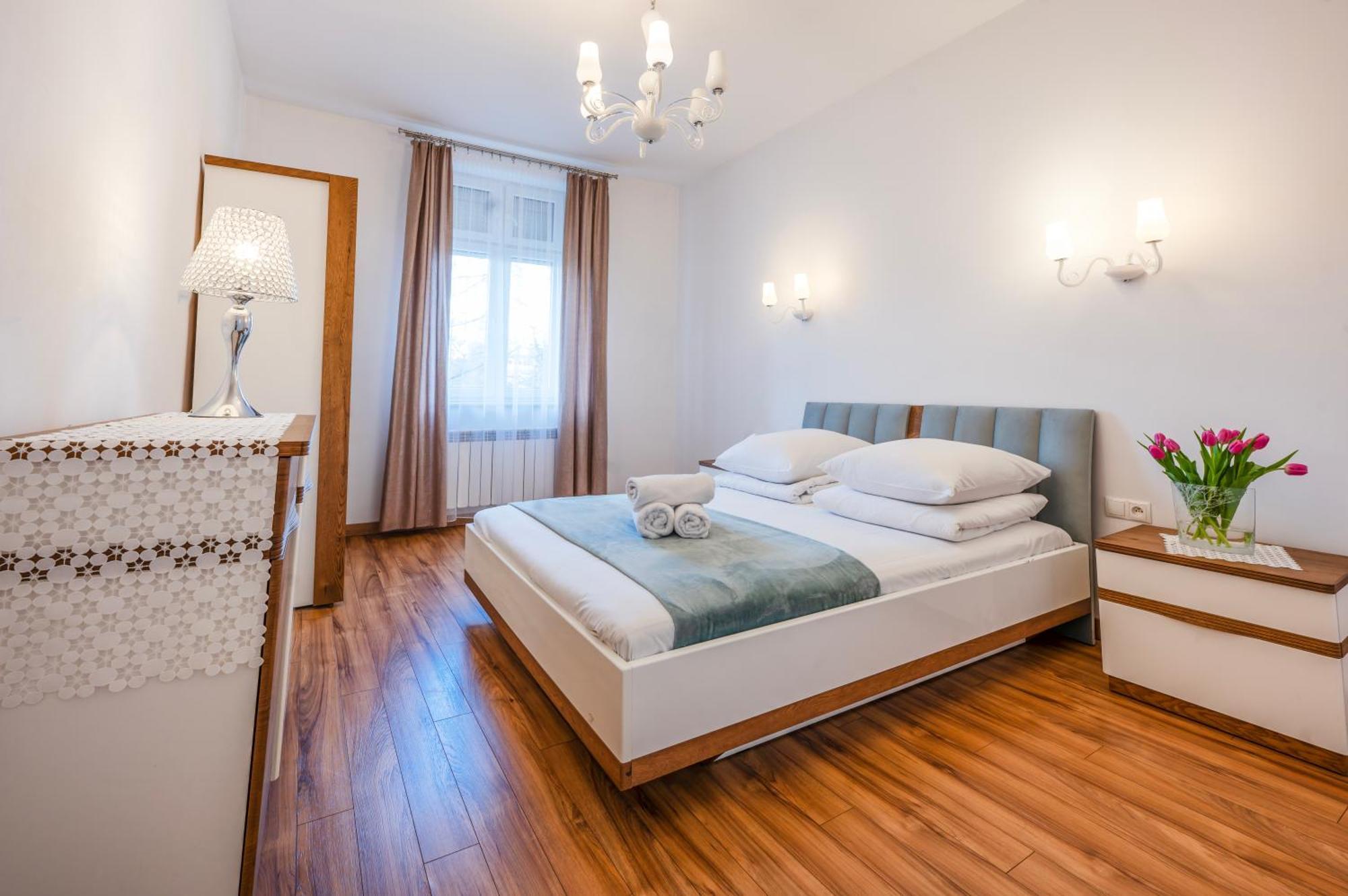 Florencja Parking Gratis Moxy Te&Am Cracow คราคูฟ ภายนอก รูปภาพ